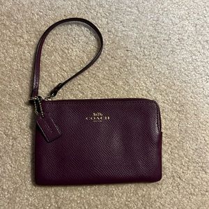 Coach Corner Zip Wristlet
